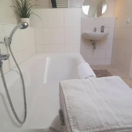 Am Schwanenteich Apartment *